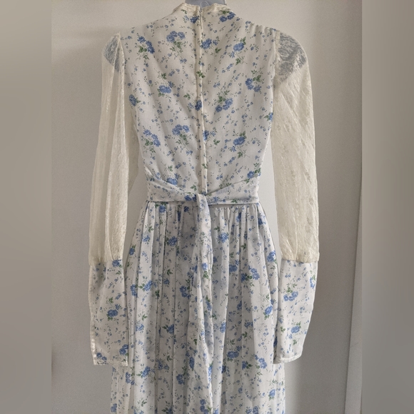 Gunne Sax White Sheer Pillow Sleeve Corset Lace Up Blue Floral Prairie Dress - Picture 5 of 16